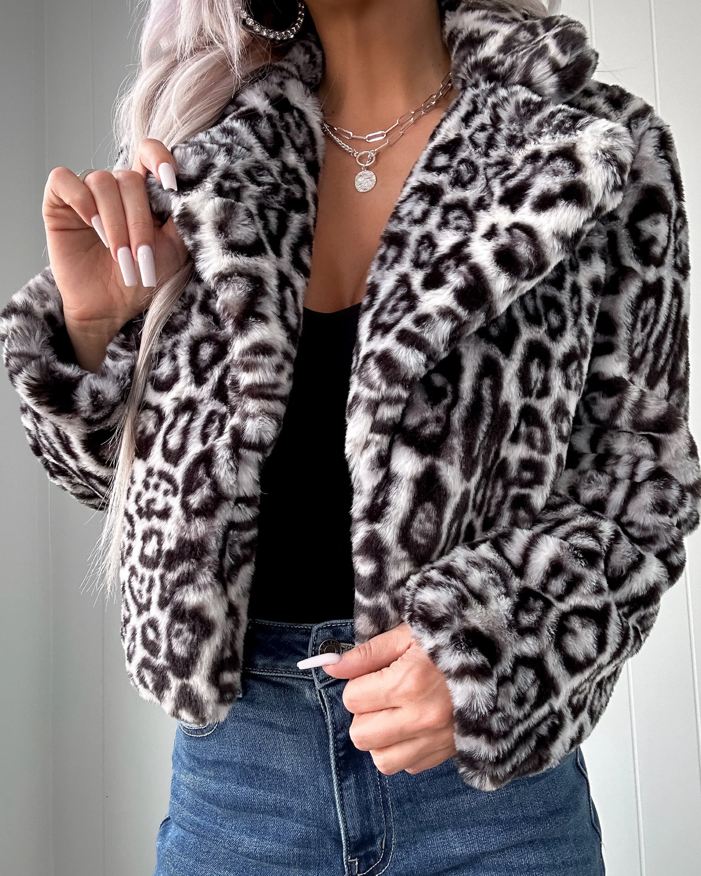 Bold & Spotted Fur Jacket - Black