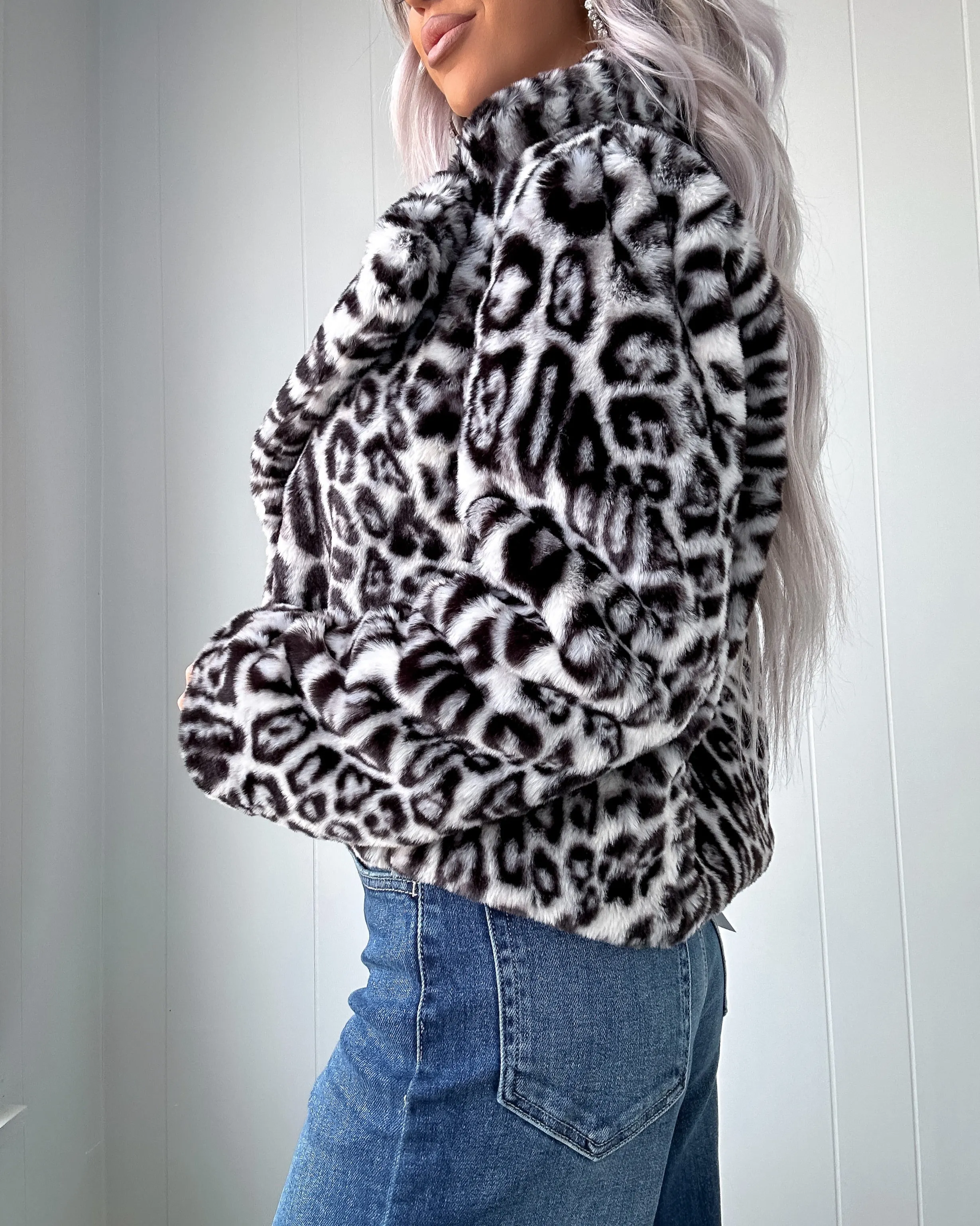 Bold & Spotted Fur Jacket - Black