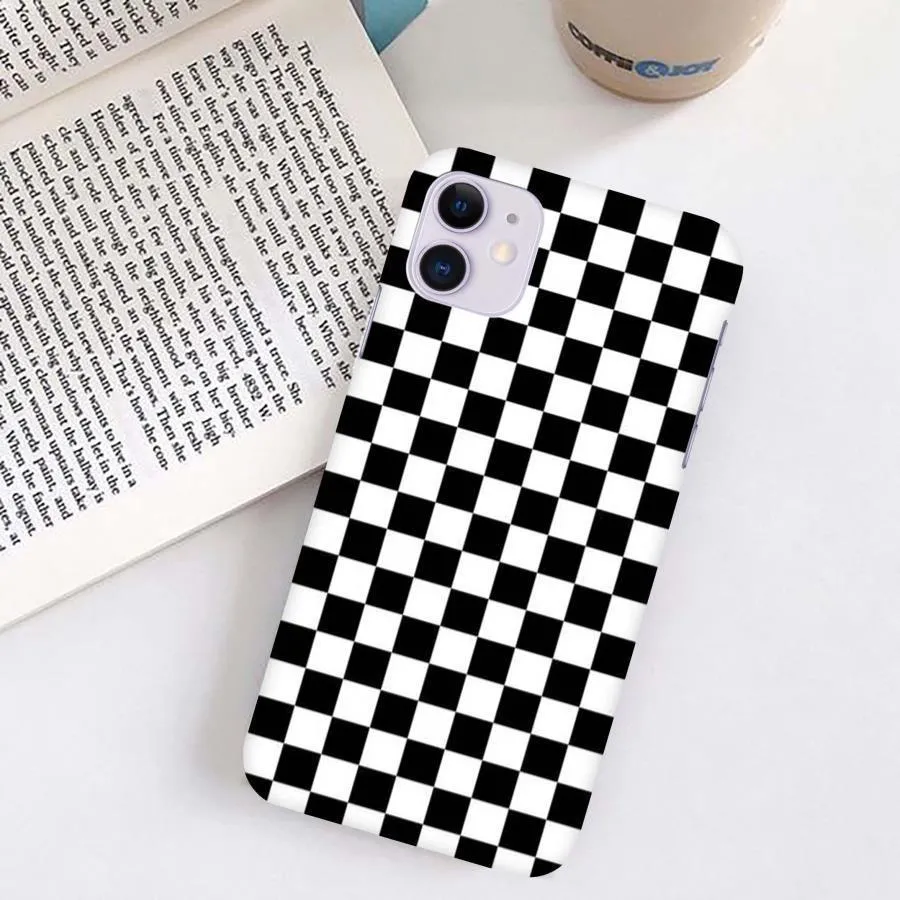 Chess Print & Leopard Design Slim Matte Case Cover