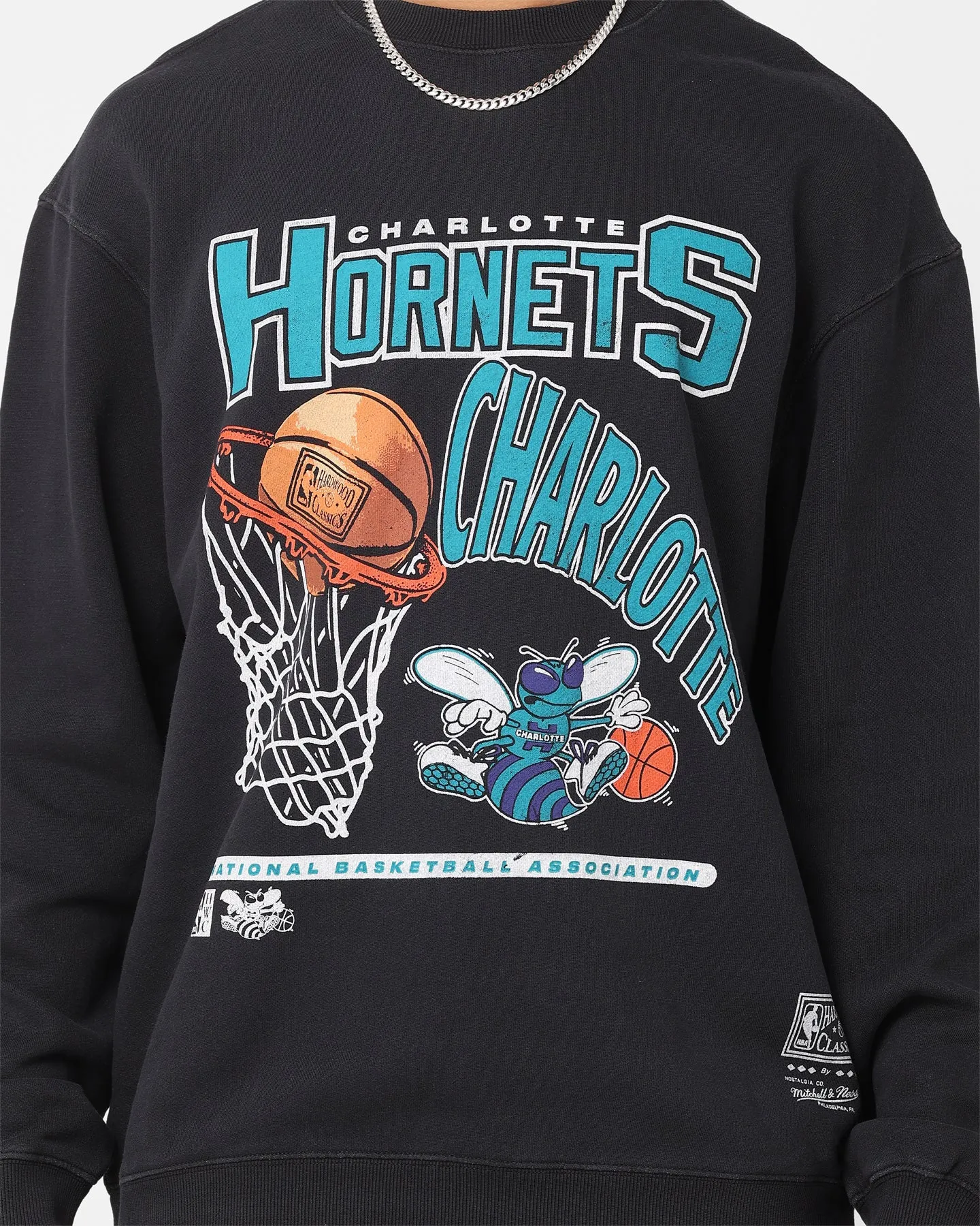 Mitchell & Ness Charlotte Hornets Hoop Crewneck Faded Black