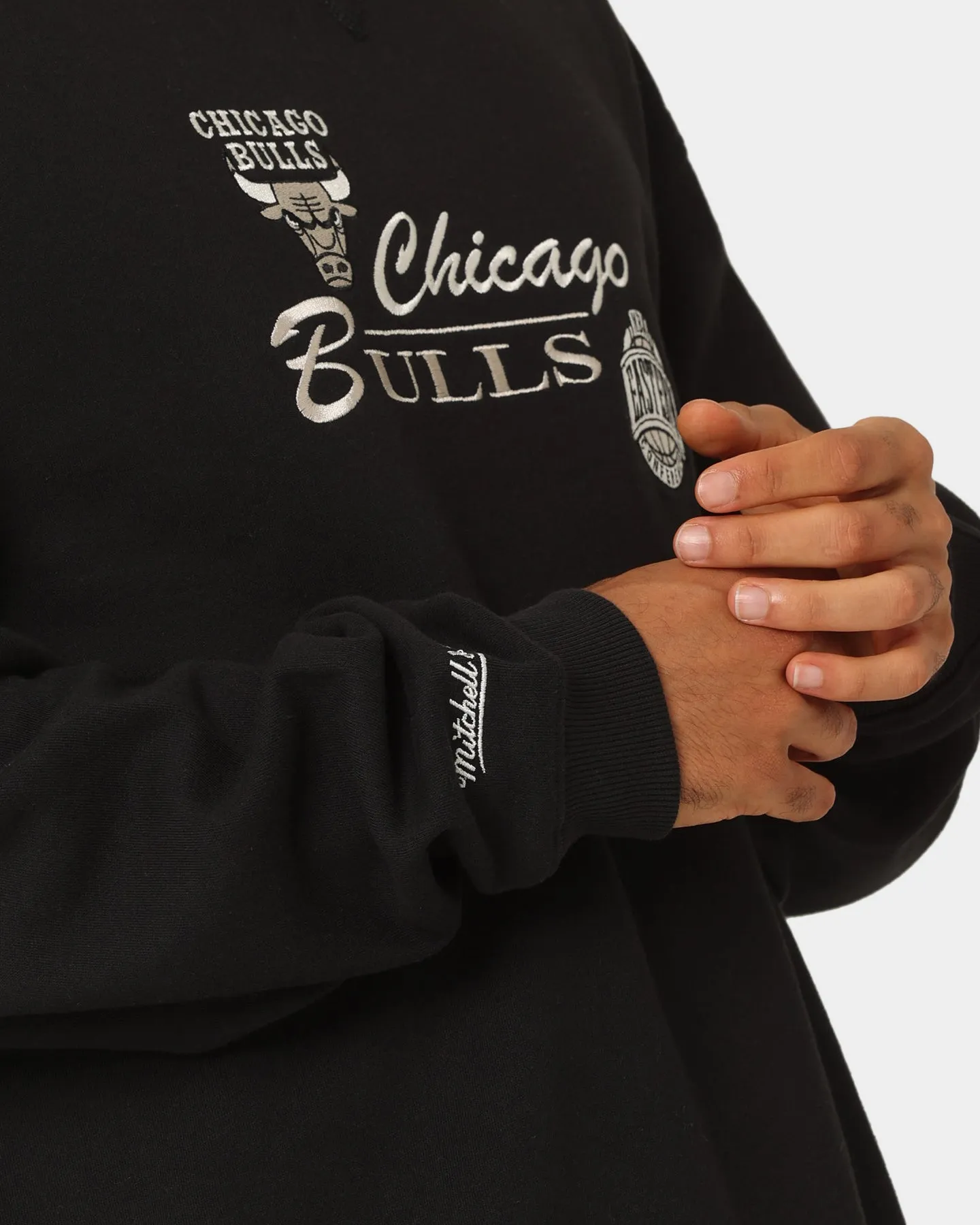 Mitchell & Ness Chicago Bulls Conference Script Crewneck Black