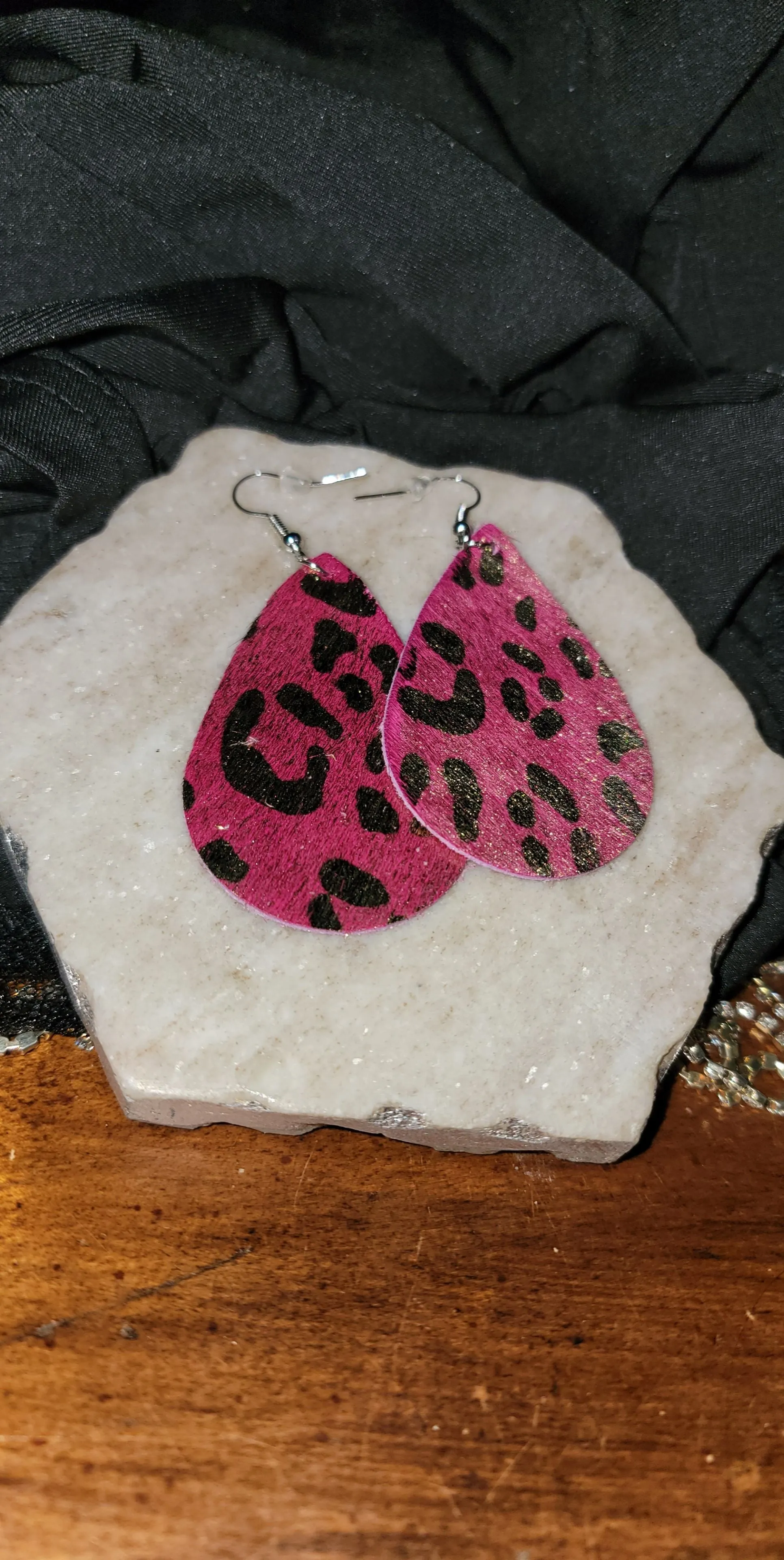 Pink Faux Fur Metallic Leopard Earrings