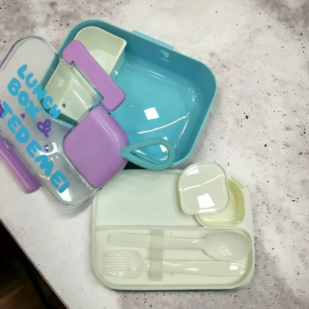 Spacious Lunch Box With Cutlery (1.1L)